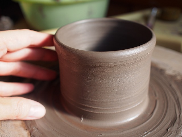 陶芸作品の作り方解説！初心者でも作りやすいたたら作りとは！？